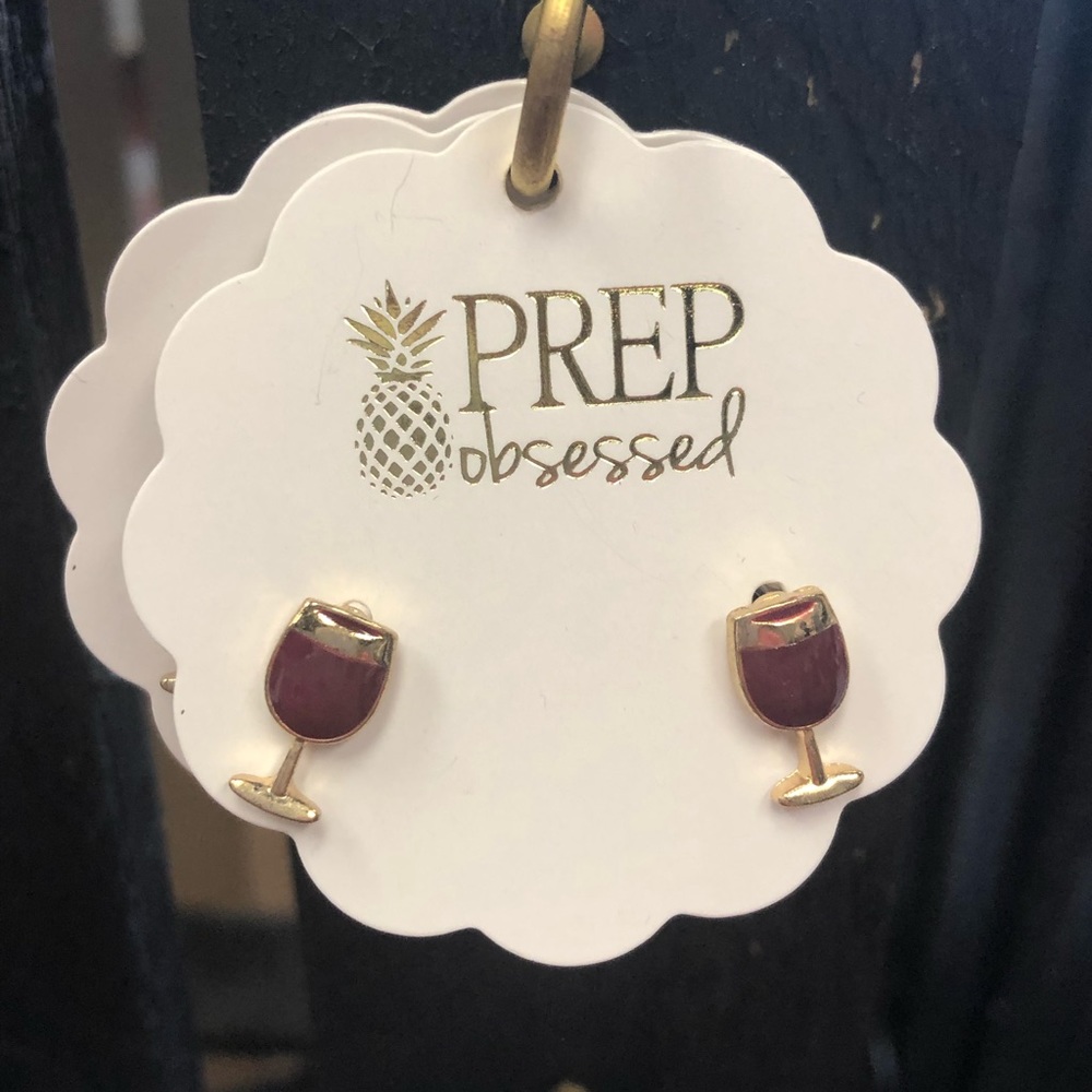 Wine studs